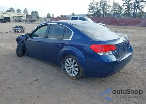 2010 Subaru Legacy 2.5I Limited z USA, uszkodzony, nr VIN 4S3BMBK69A3217847